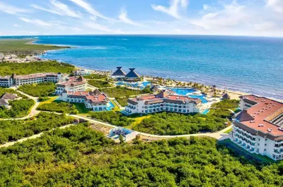 Bluebay Grand Esmeralda